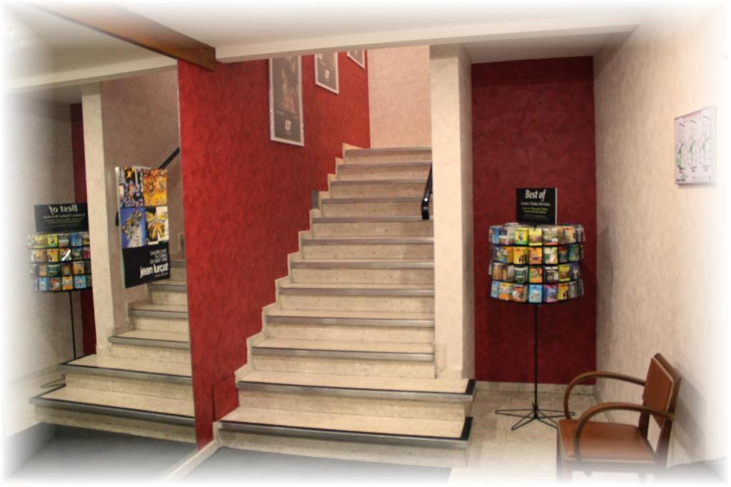 Hotel Du Touring Saint-Céré Kültér fotó